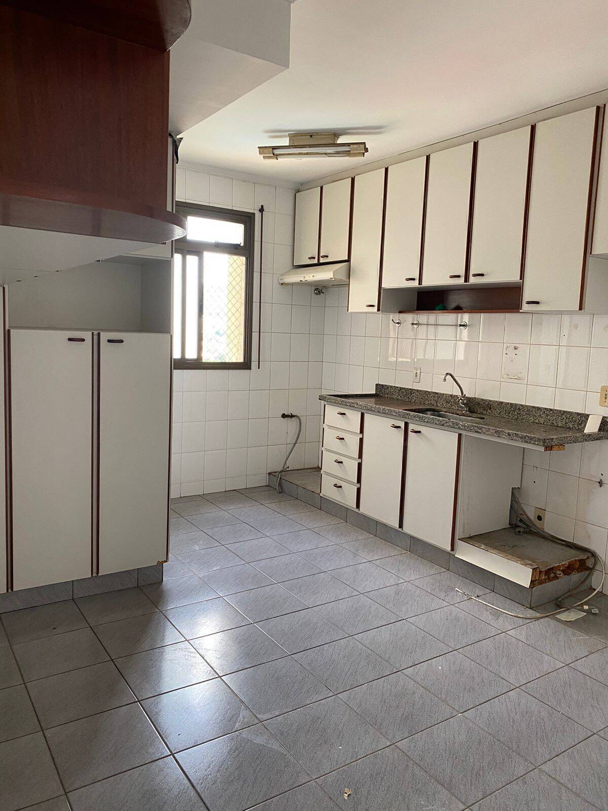 Apartamento à venda com 3 quartos, 112m² - Foto 5