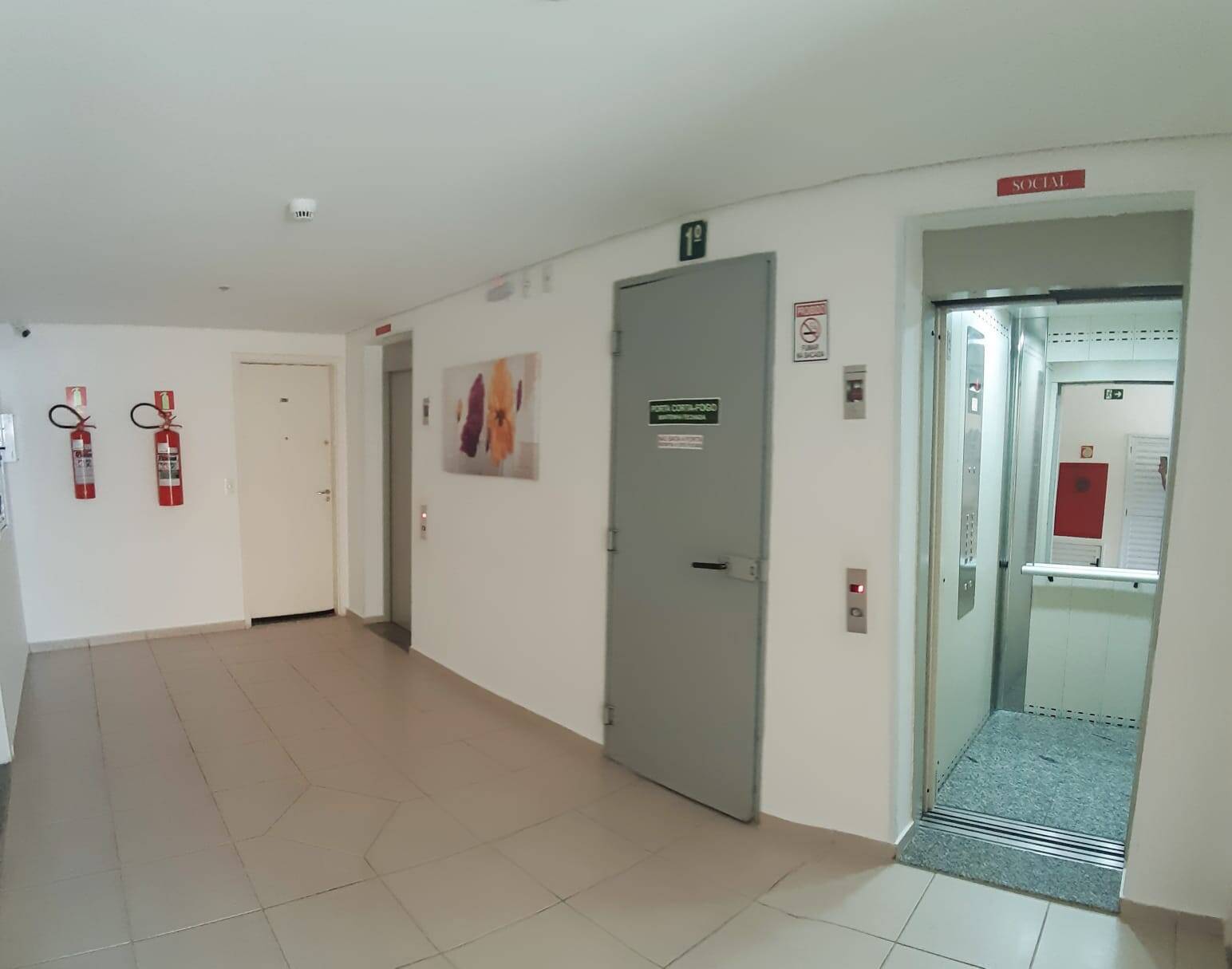 Apartamento à venda com 2 quartos, 54m² - Foto 17