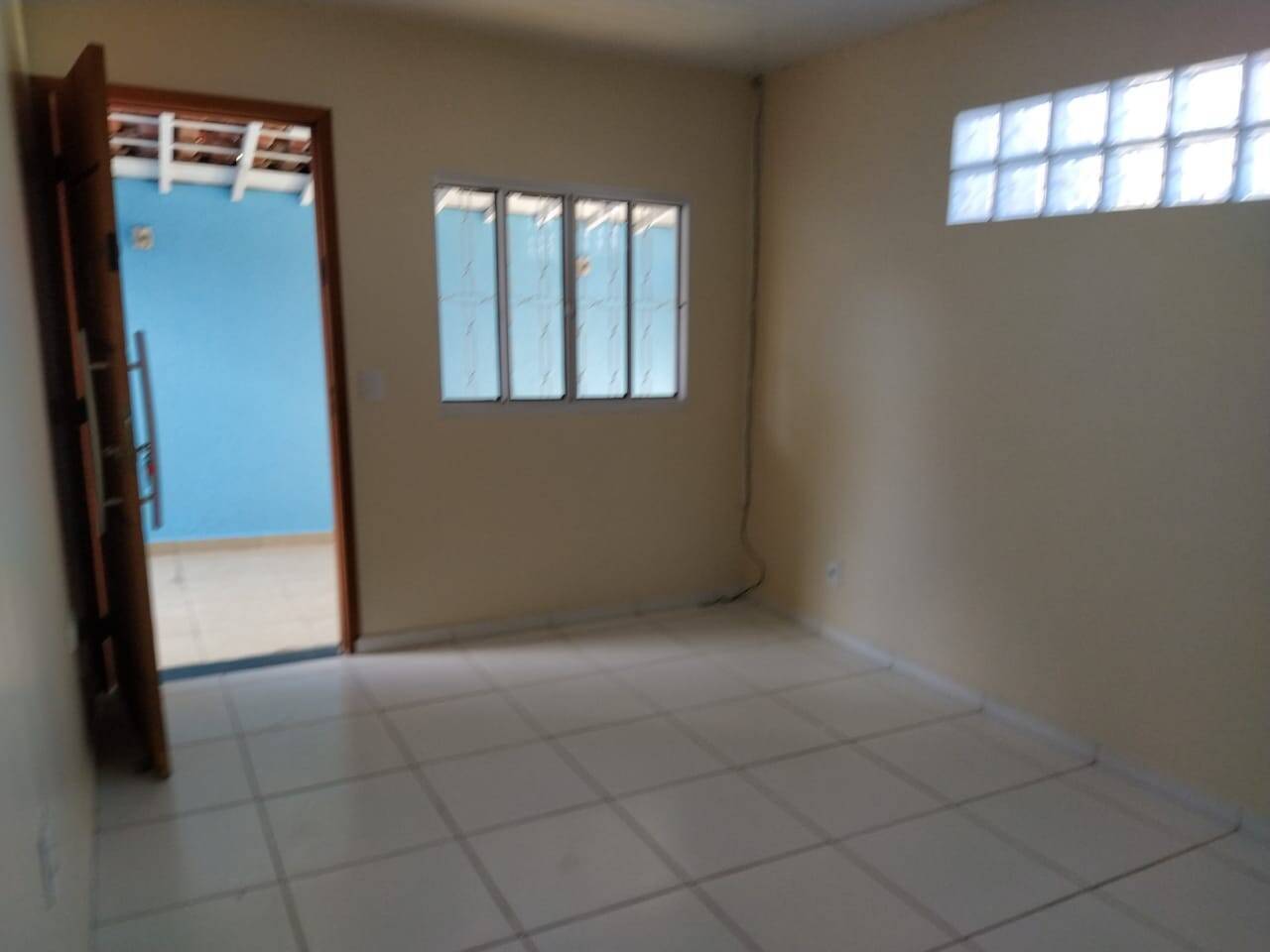 Casa à venda com 2 quartos, 91m² - Foto 3