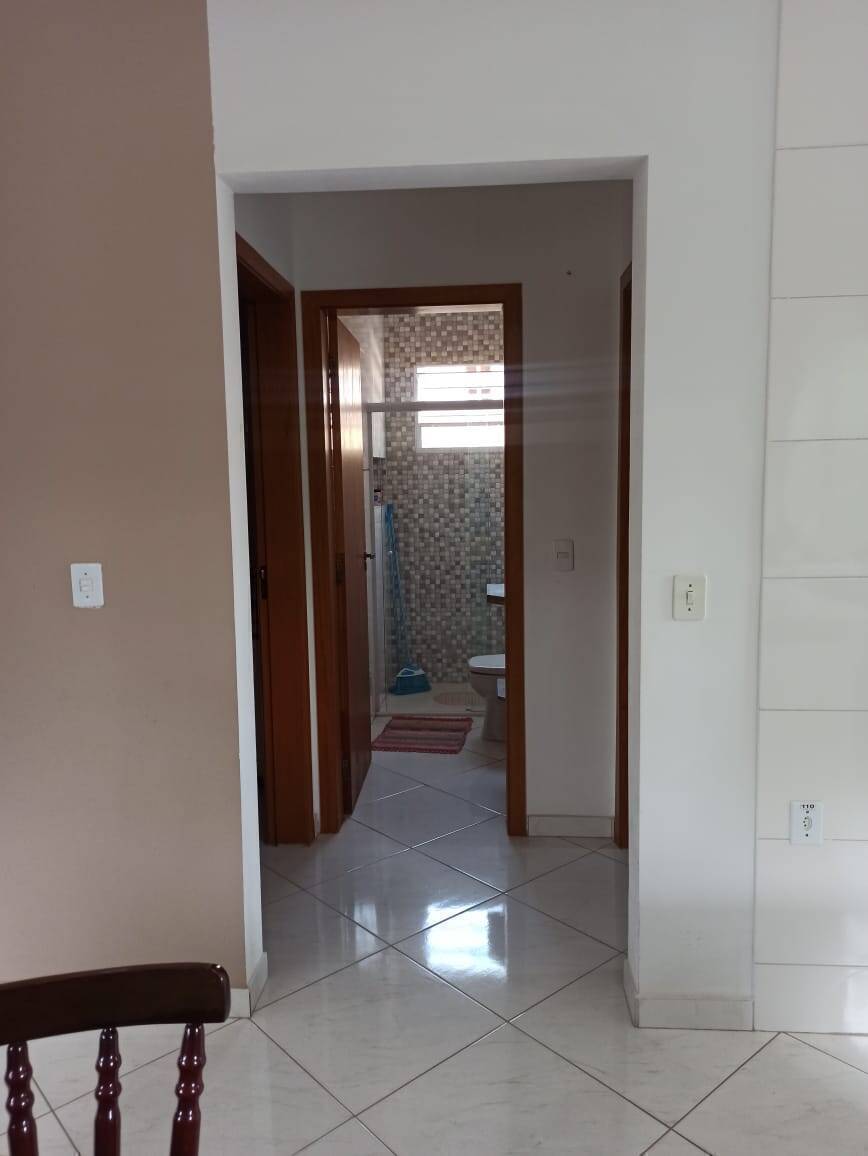 Casa à venda com 4 quartos, 84m² - Foto 16