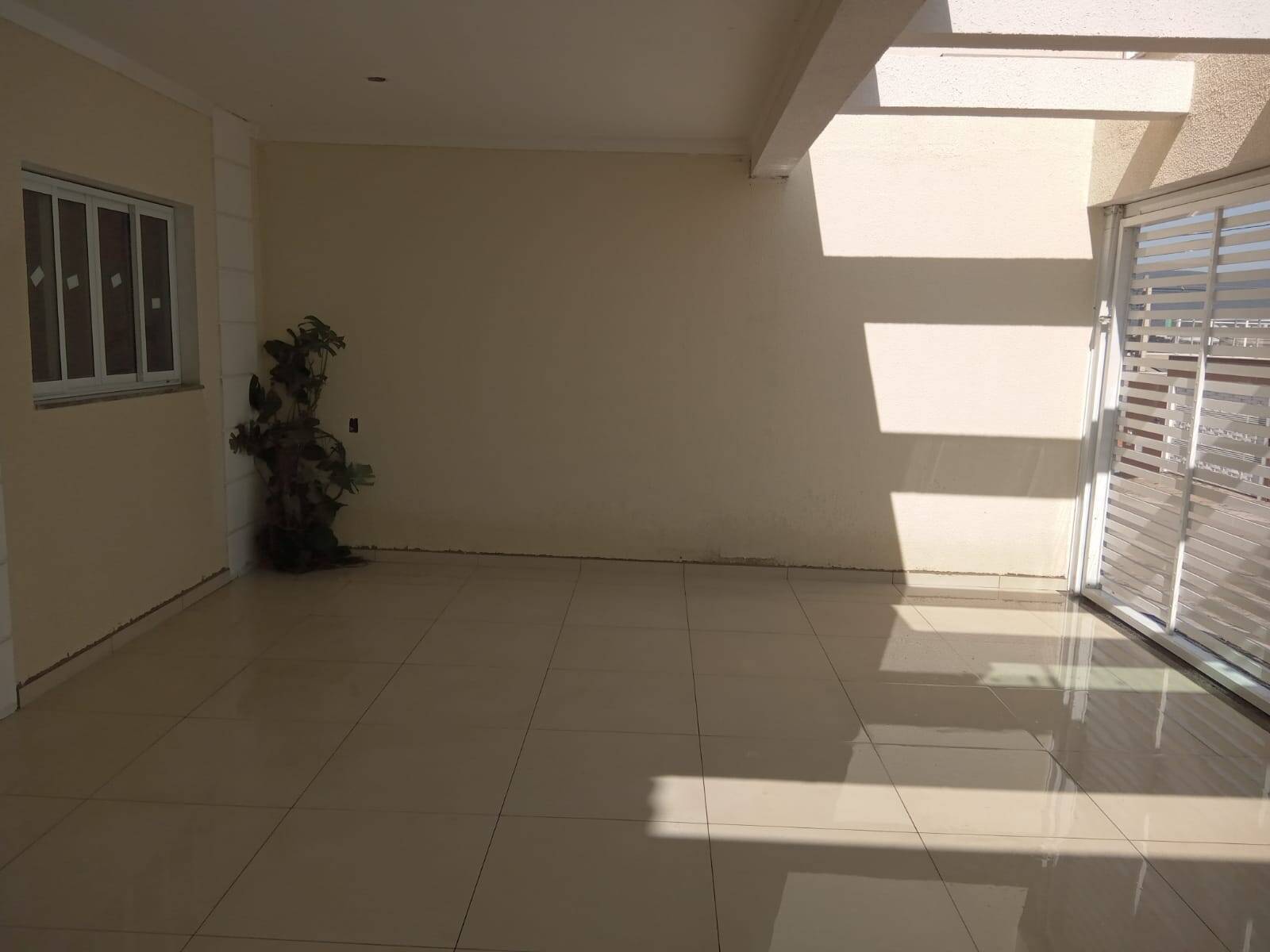 Casa à venda com 3 quartos, 180m² - Foto 4