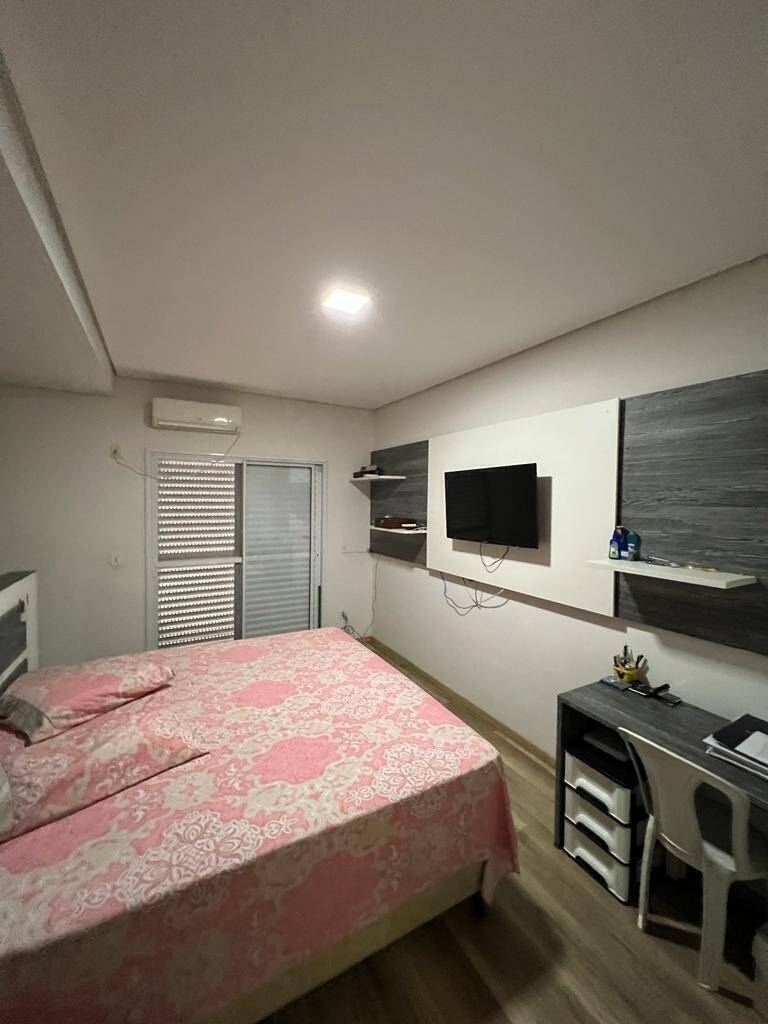 Casa à venda com 6 quartos, 5000m² - Foto 9