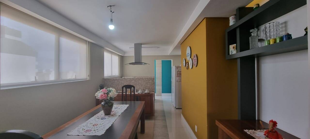 Apartamento à venda com 5 quartos, 271m² - Foto 7