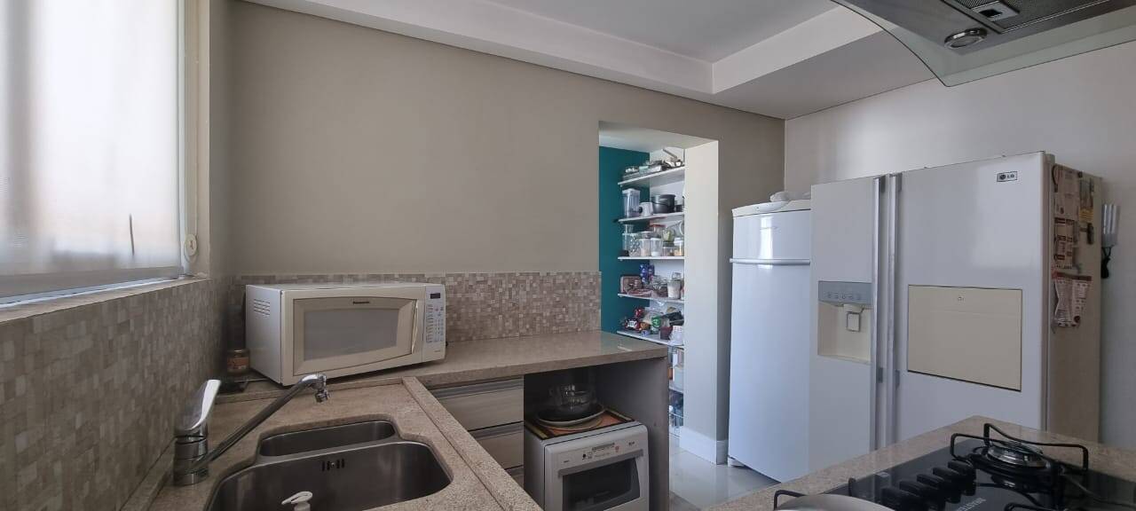 Apartamento à venda com 5 quartos, 271m² - Foto 17