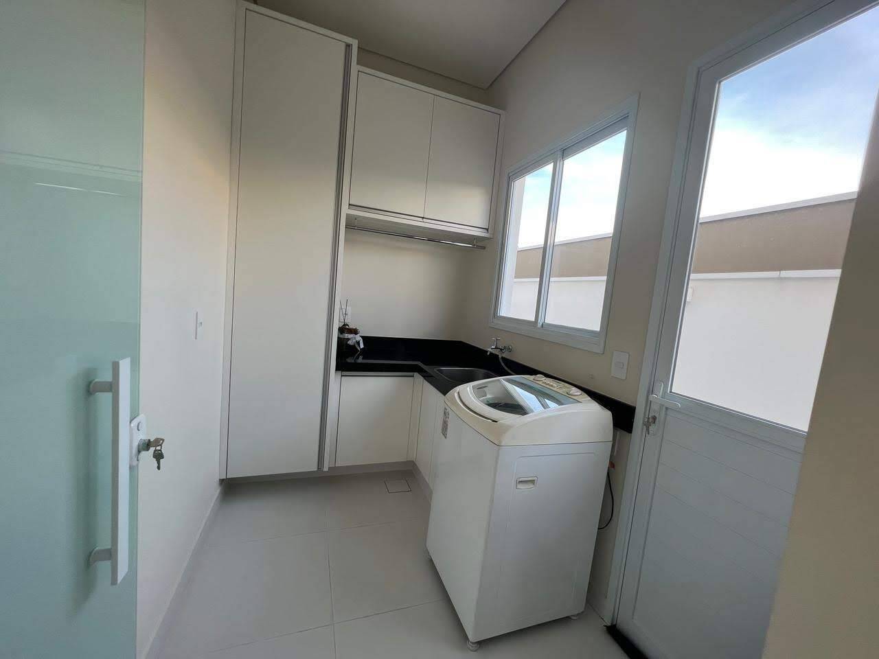 Casa de Condomínio à venda com 3 quartos, 260m² - Foto 15