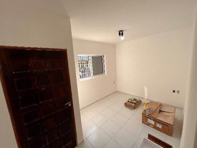 Casa para alugar com 2 quartos, 82m² - Foto 1