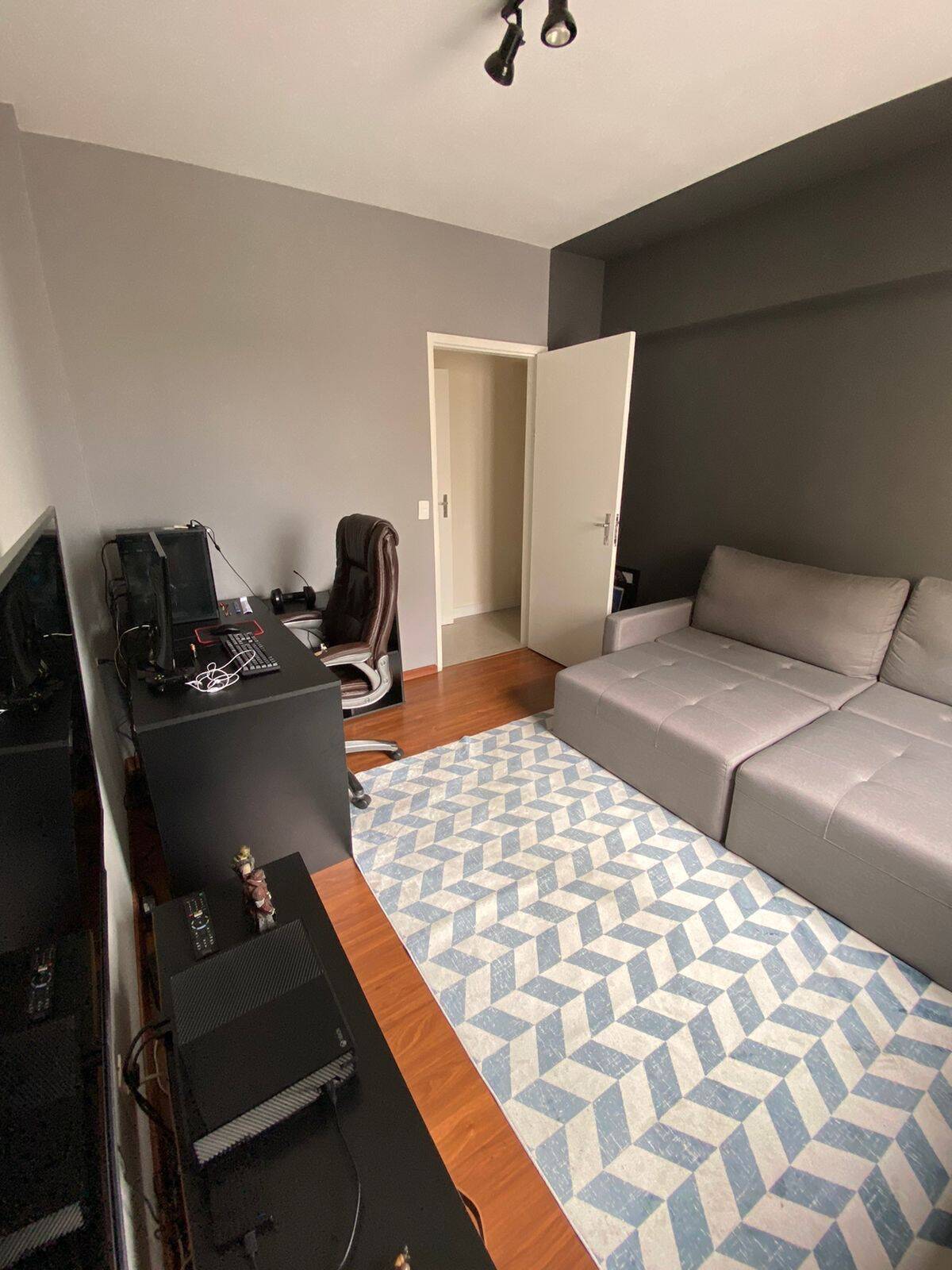 Apartamento à venda com 3 quartos, 135m² - Foto 7