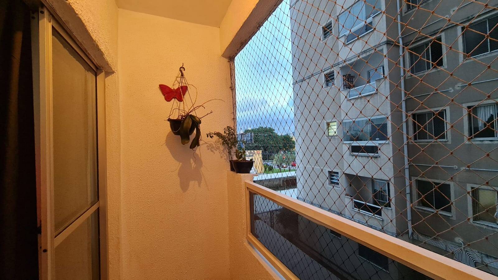 Apartamento à venda com 2 quartos, 57m² - Foto 3