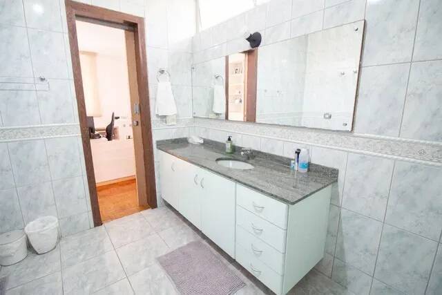 Casa à venda com 4 quartos, 279m² - Foto 14