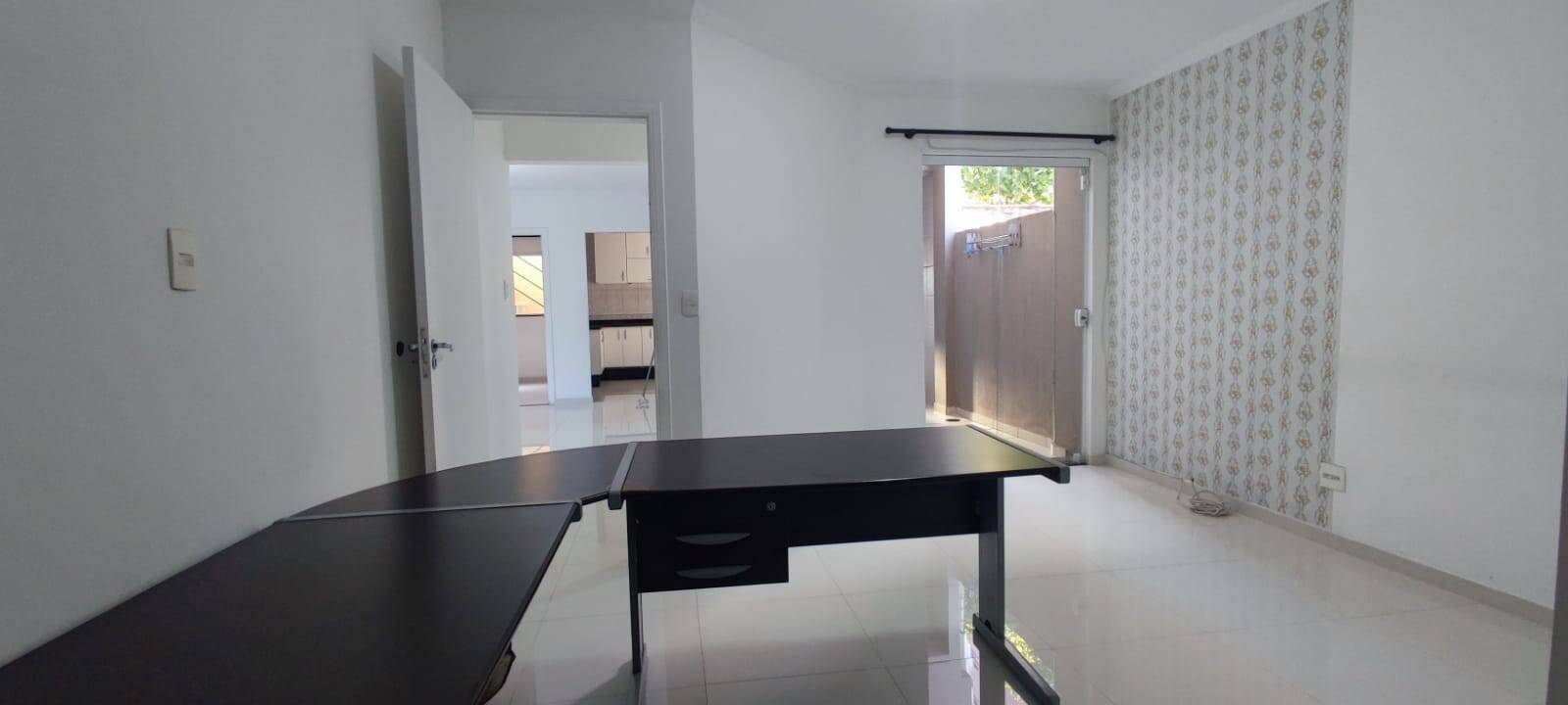 Casa à venda com 2 quartos, 318m² - Foto 5