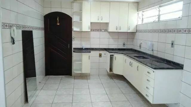 Casa à venda com 4 quartos, 167m² - Foto 1