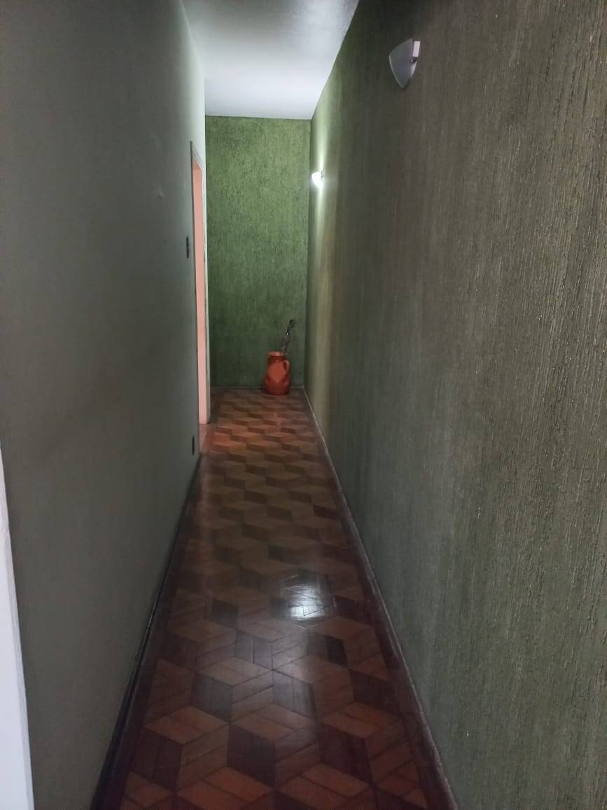 Casa à venda com 4 quartos, 190m² - Foto 12