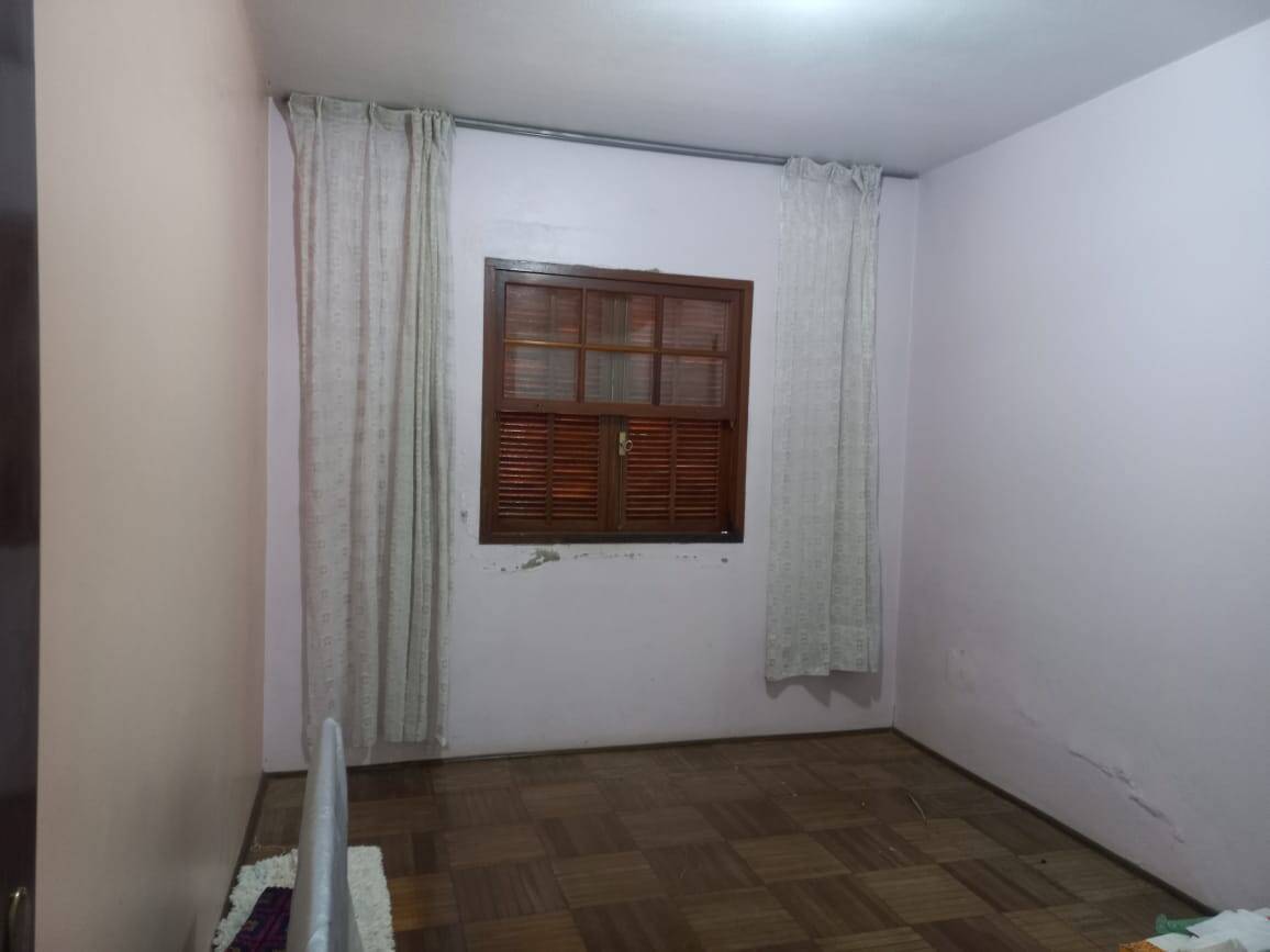 Casa à venda com 4 quartos, 190m² - Foto 11