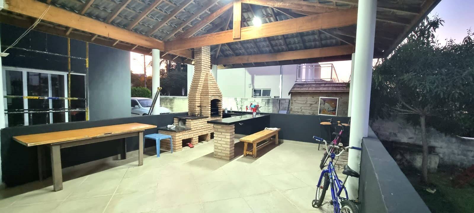 Casa de Condomínio para alugar com 6 quartos, 365m² - Foto 32