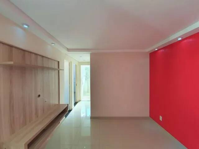 Apartamento à venda com 2 quartos, 48m² - Foto 2