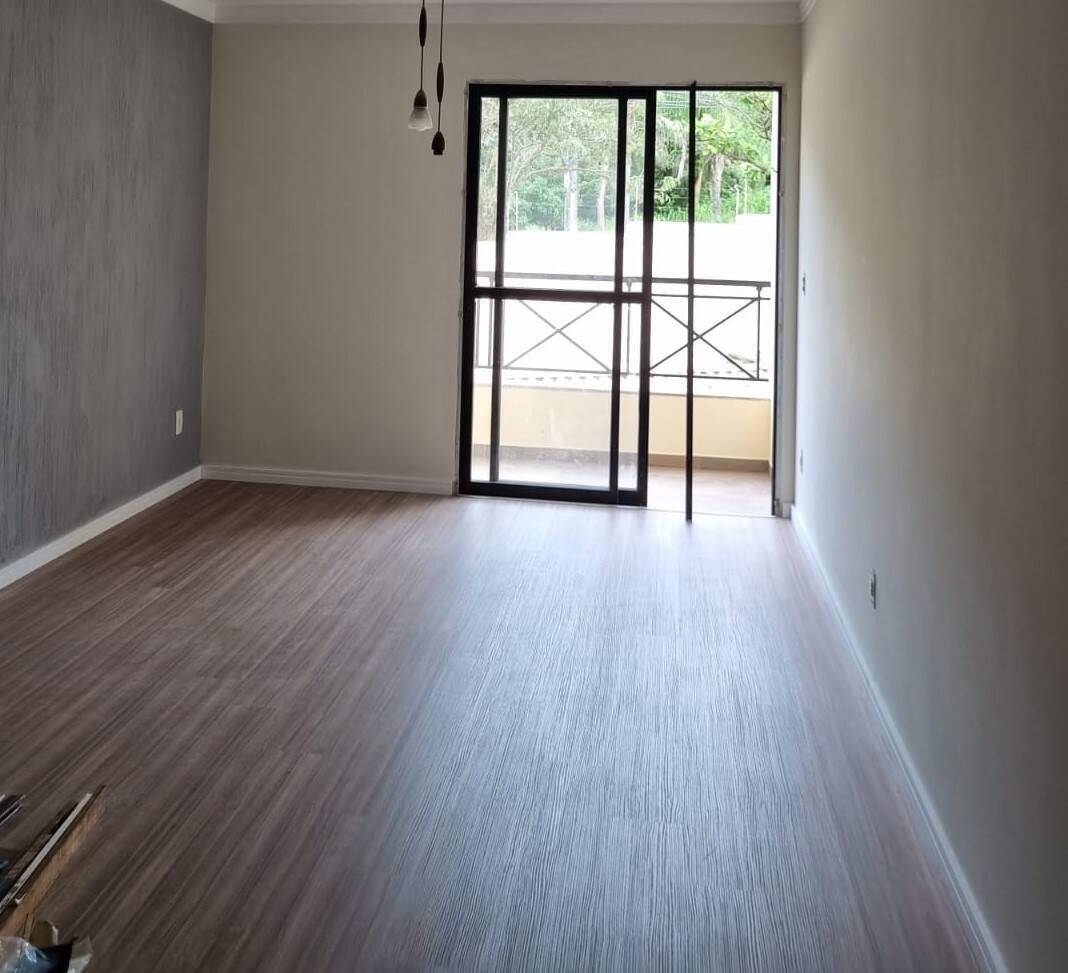 Apartamento à venda com 3 quartos, 97m² - Foto 2