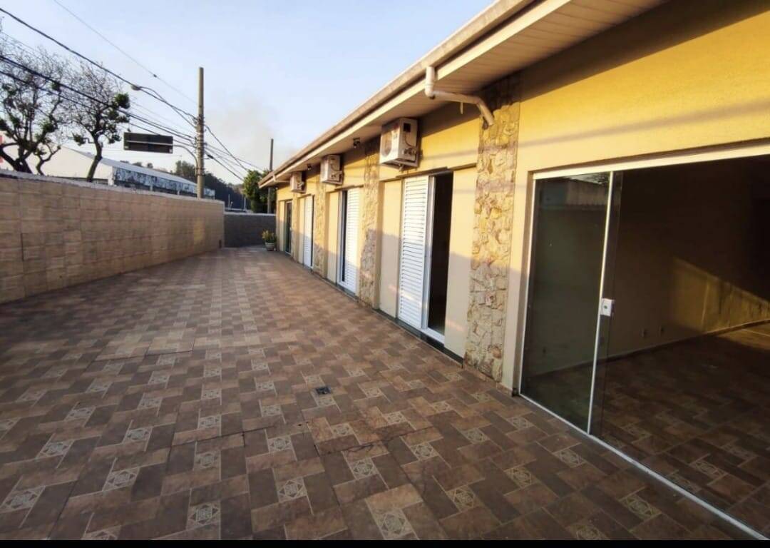 Casa à venda com 3 quartos, 200m² - Foto 7