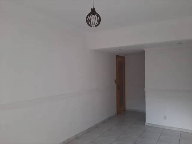 Apartamento à venda com 1 quarto, 62m² - Foto 2