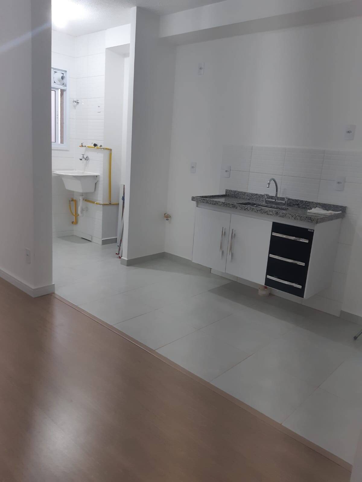 Apartamento à venda com 3 quartos, 64m² - Foto 1