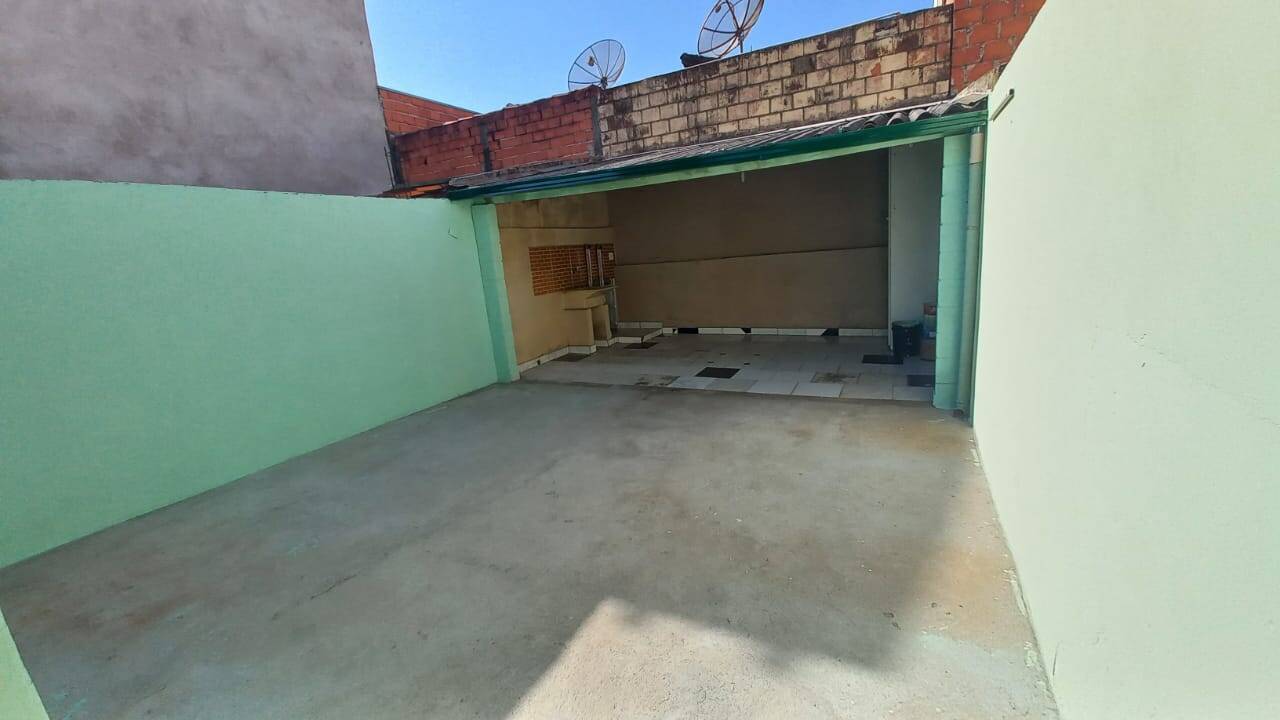 Casa à venda com 2 quartos, 70m² - Foto 9