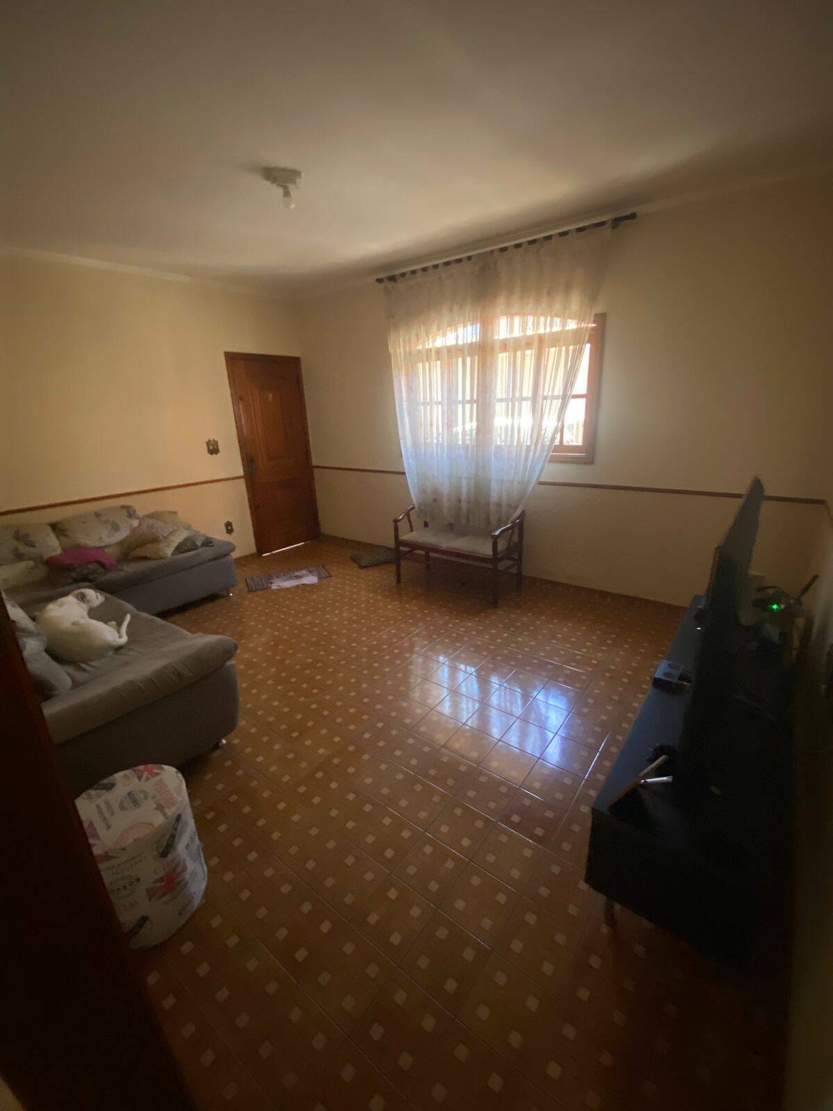 Casa à venda com 4 quartos, 242m² - Foto 3