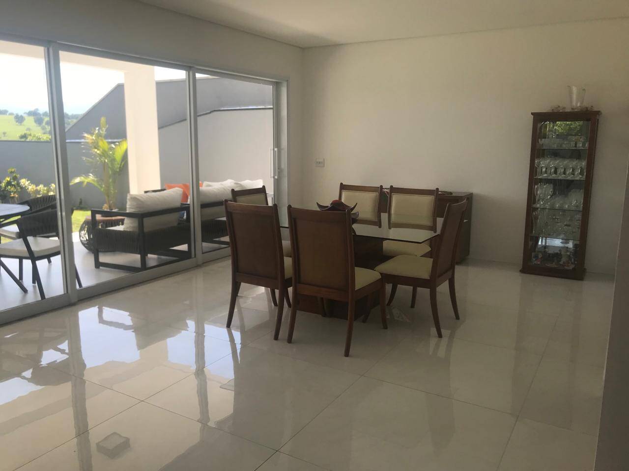 Casa de Condomínio à venda com 4 quartos, 341m² - Foto 4