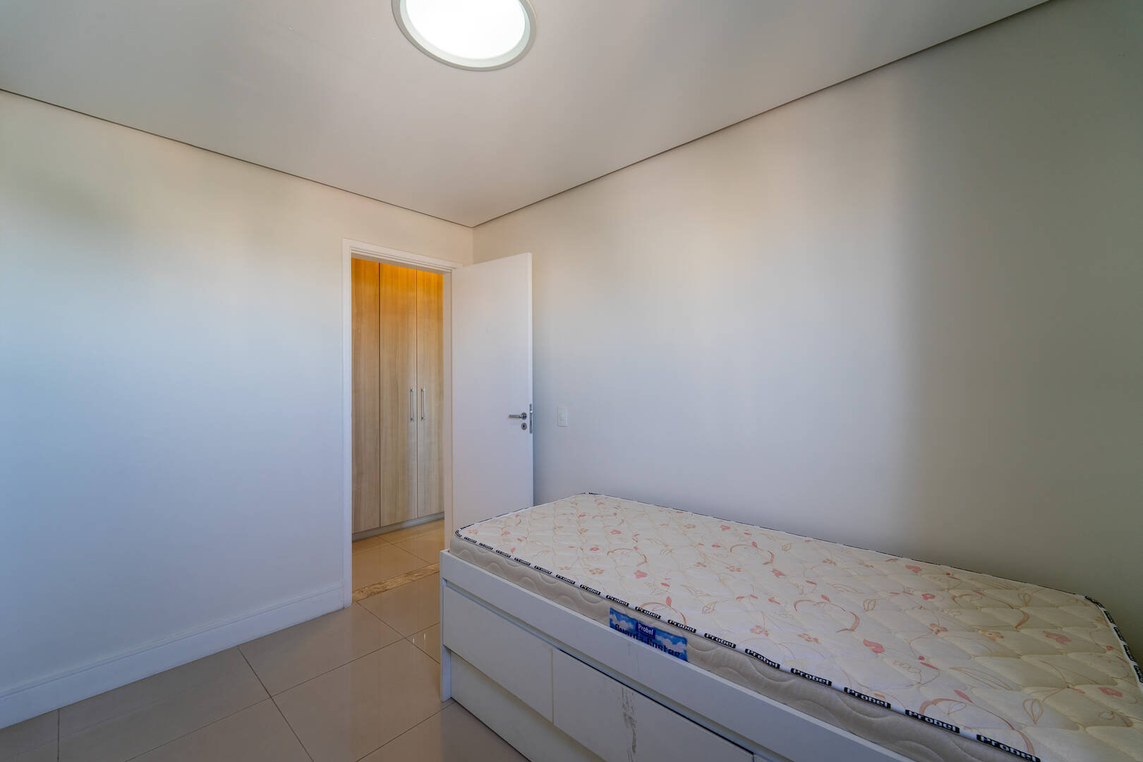 Apartamento à venda com 3 quartos, 175m² - Foto 24