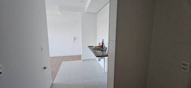 Apartamento à venda com 2 quartos, 64m² - Foto 4