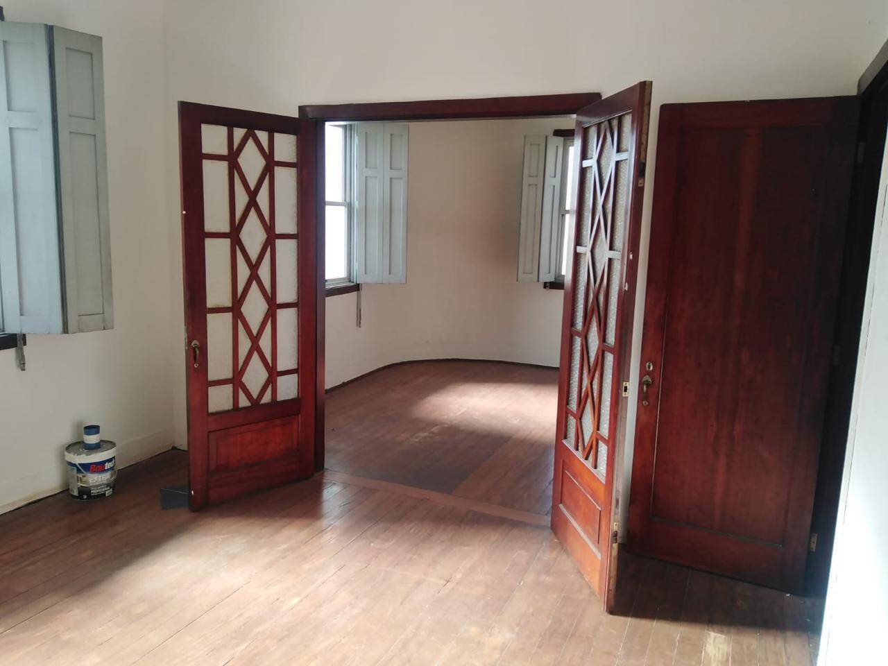 Casa à venda com 3 quartos, 185m² - Foto 2