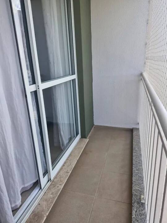 Apartamento à venda com 2 quartos, 60m² - Foto 2