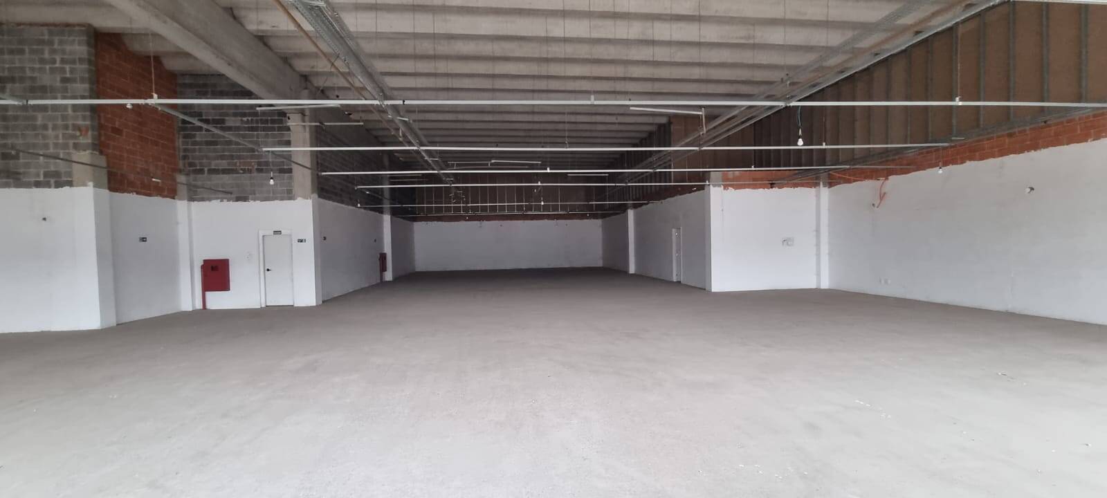 Depósito-Galpão-Armazém à venda e aluguel, 3903m² - Foto 13