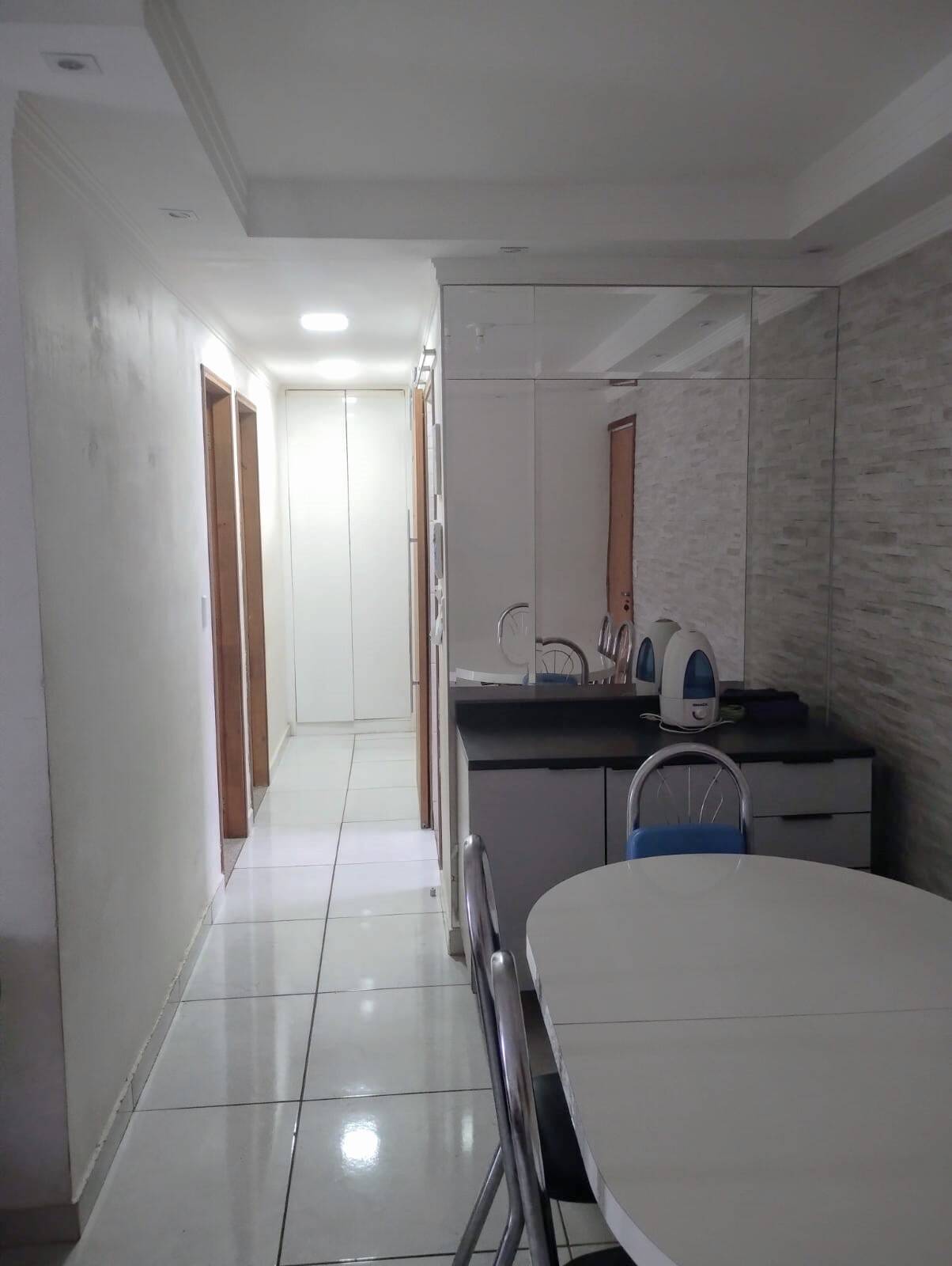 Apartamento à venda com 2 quartos, 70m² - Foto 10