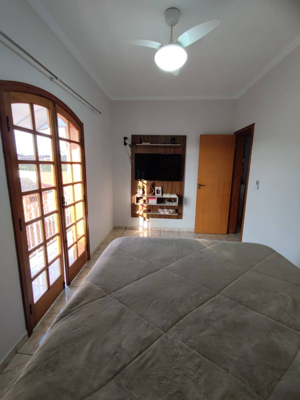 Casa à venda com 3 quartos, 110m² - Foto 9