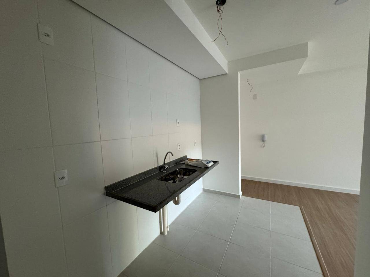 Apartamento à venda com 2 quartos, 64m² - Foto 5