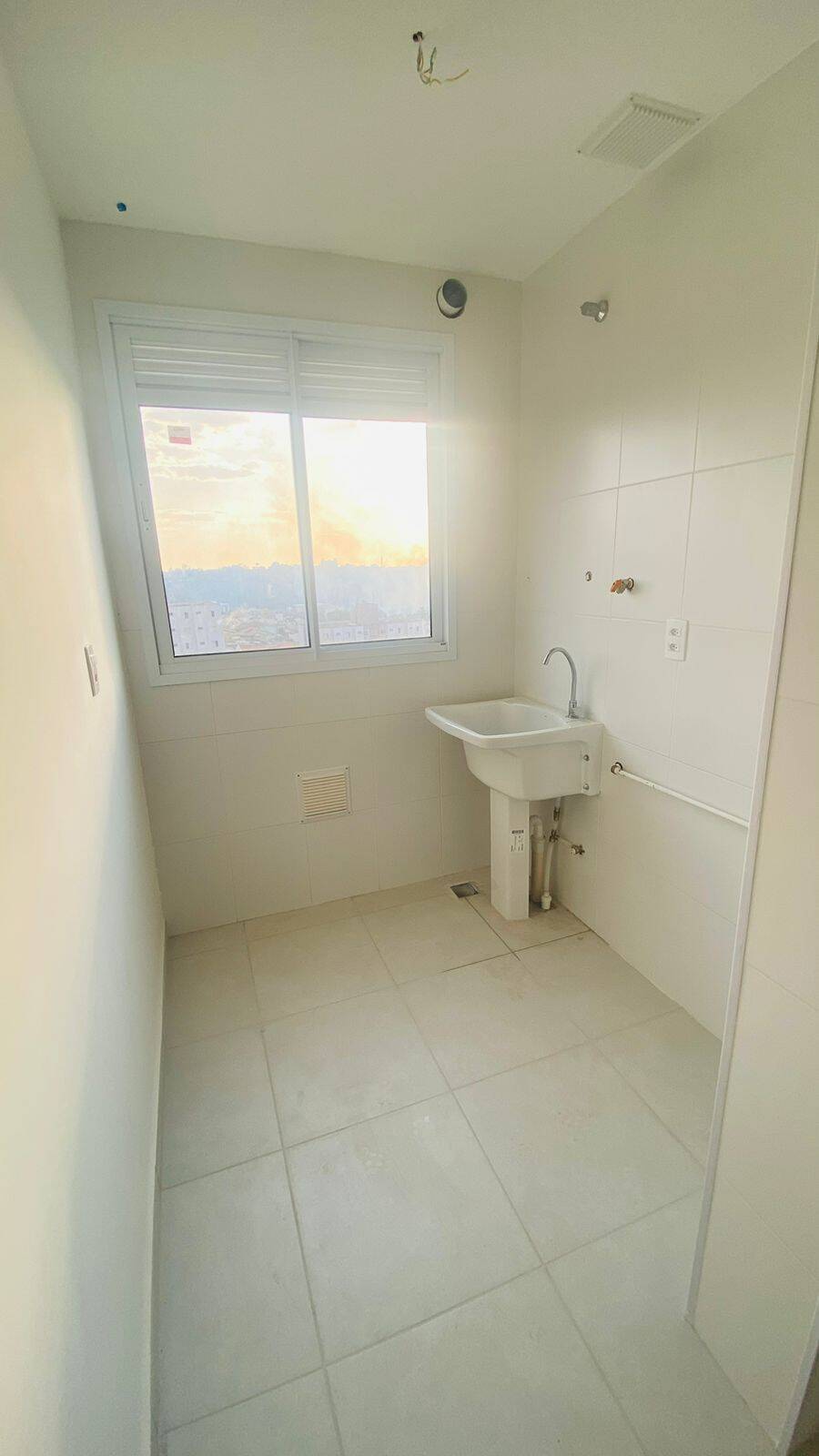 Apartamento à venda com 2 quartos, 61m² - Foto 9