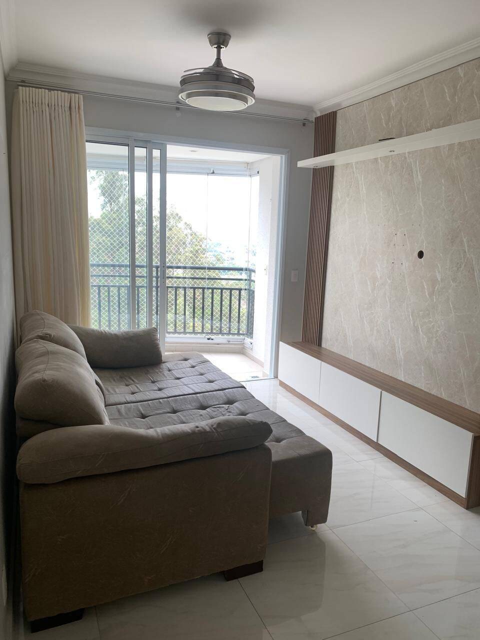 Apartamento para alugar com 2 quartos, 85m² - Foto 2