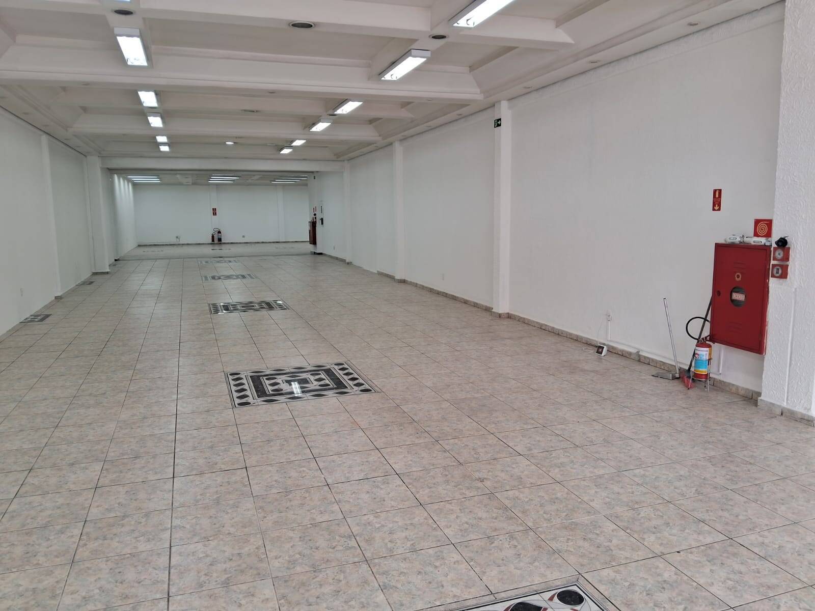 Loja-Salão para alugar, 385m² - Foto 4