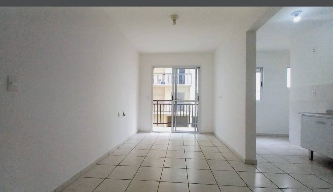 Apartamento à venda com 2 quartos, 60m² - Foto 2