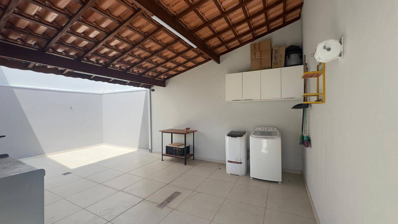 Casa à venda com 2 quartos, 136m² - Foto 17