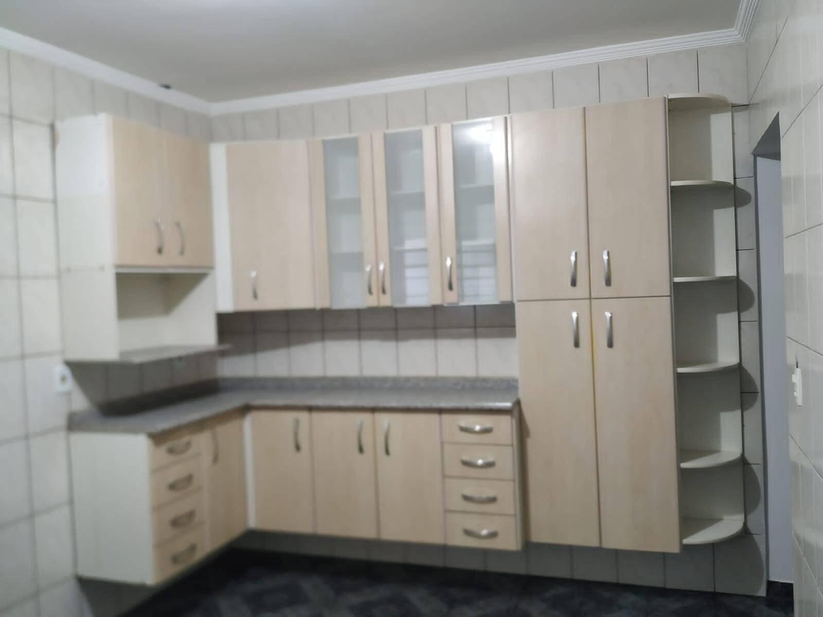 Casa para alugar com 2 quartos, 87m² - Foto 1