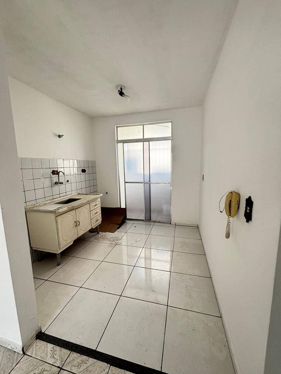 Apartamento à venda com 2 quartos, 60m² - Foto 6