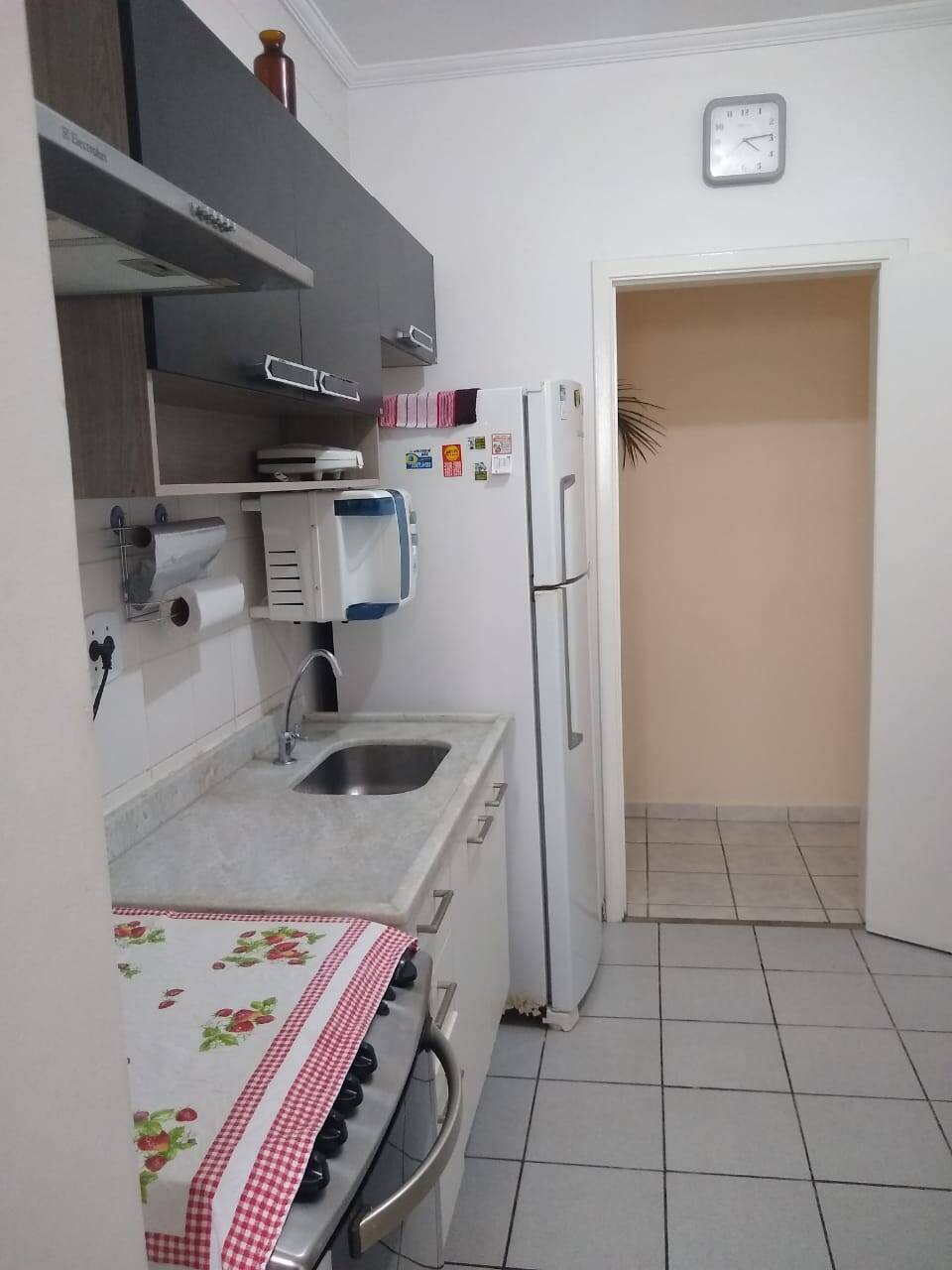 Apartamento à venda com 2 quartos, 72m² - Foto 2