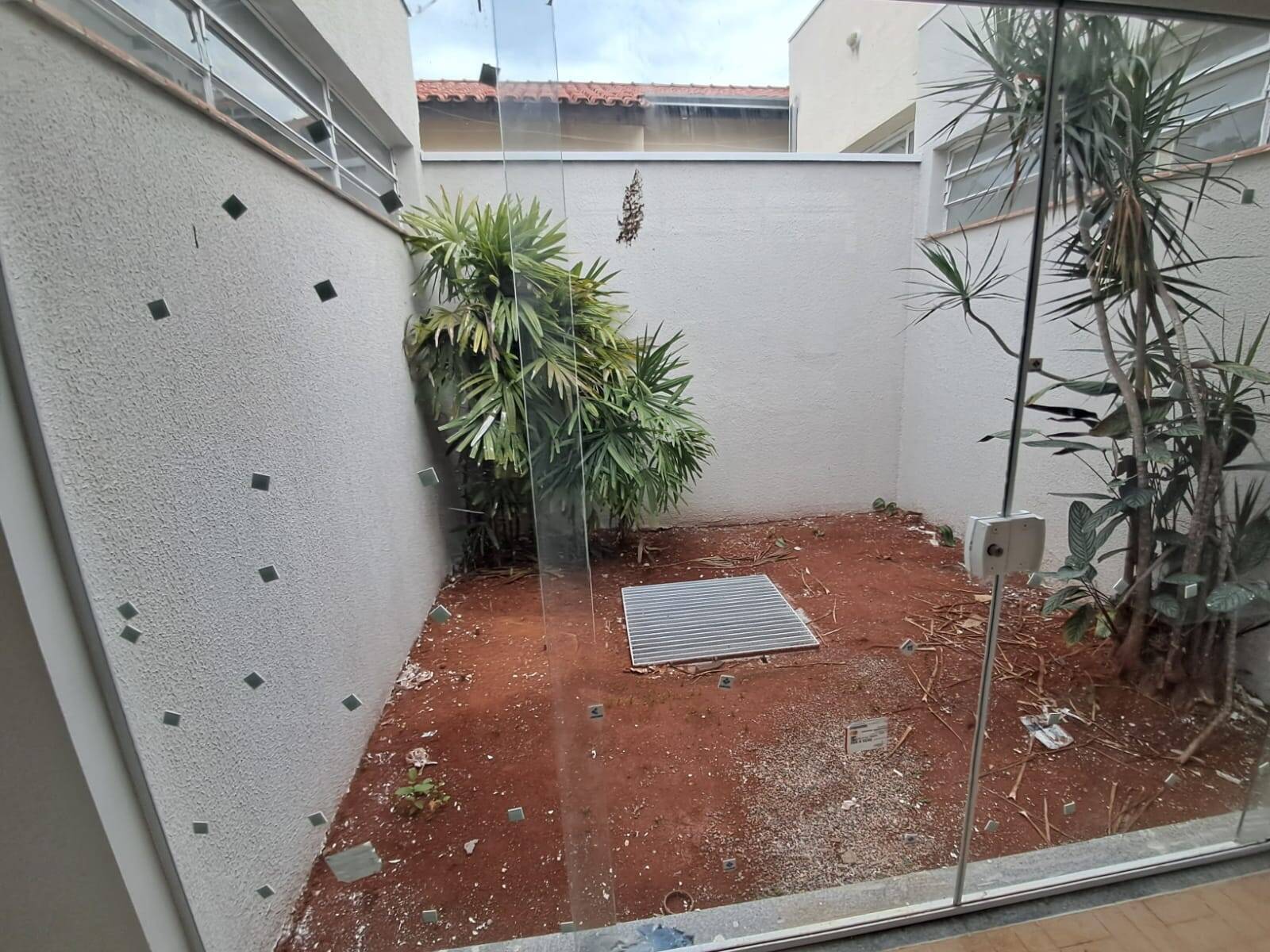 Prédio Inteiro para alugar, 100m² - Foto 3