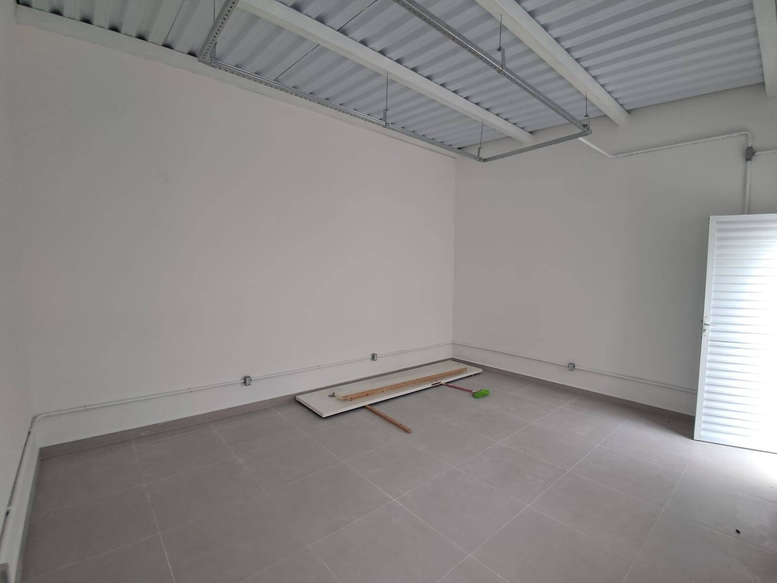 Prédio Inteiro para alugar, 100m² - Foto 13