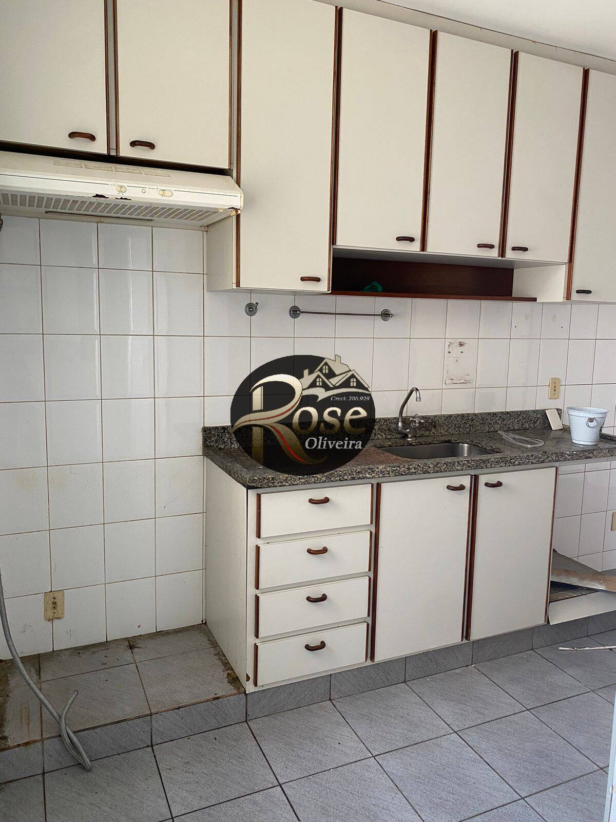 Apartamento à venda com 3 quartos, 112m² - Foto 4