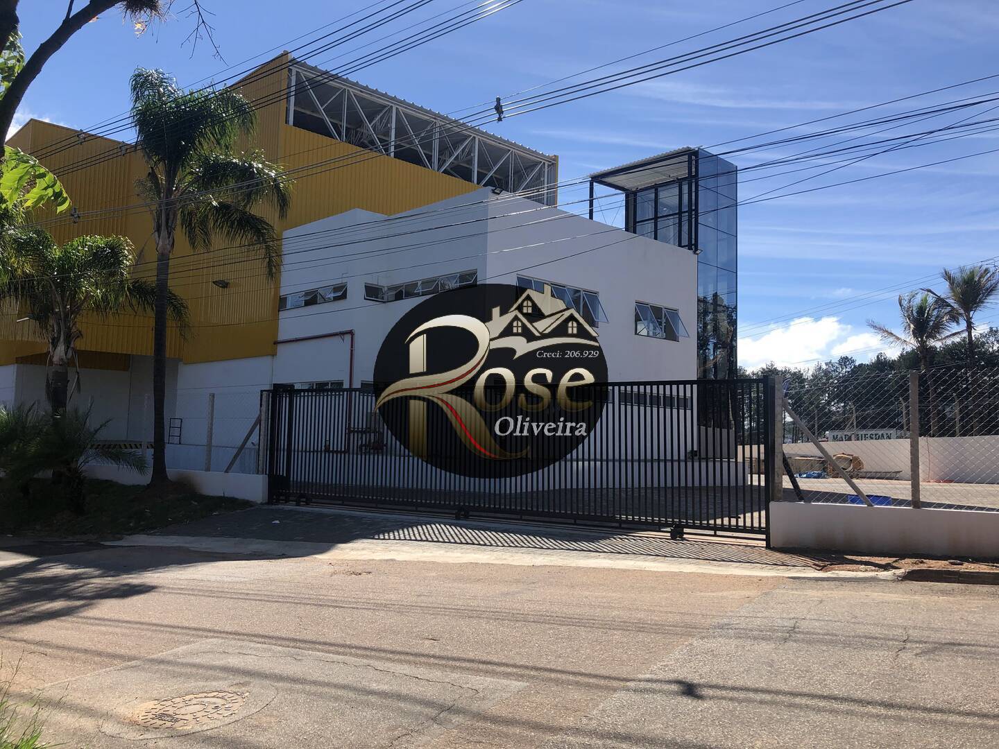 Depósito-Galpão-Armazém à venda, 2430m² - Foto 2