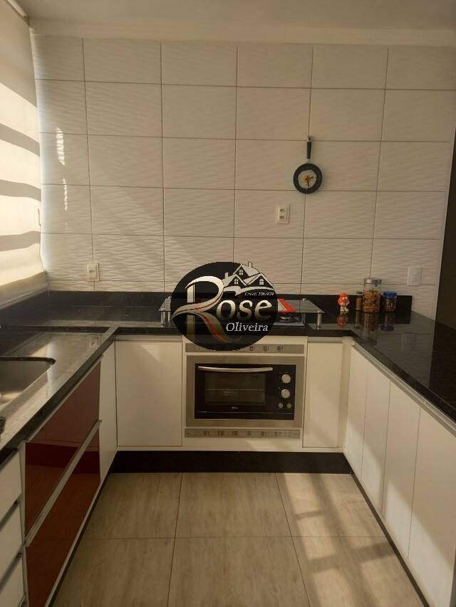 Apartamento à venda com 3 quartos, 200m² - Foto 3