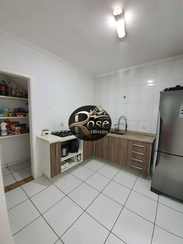 Casa de Condomínio à venda com 3 quartos, 149m² - Foto 4