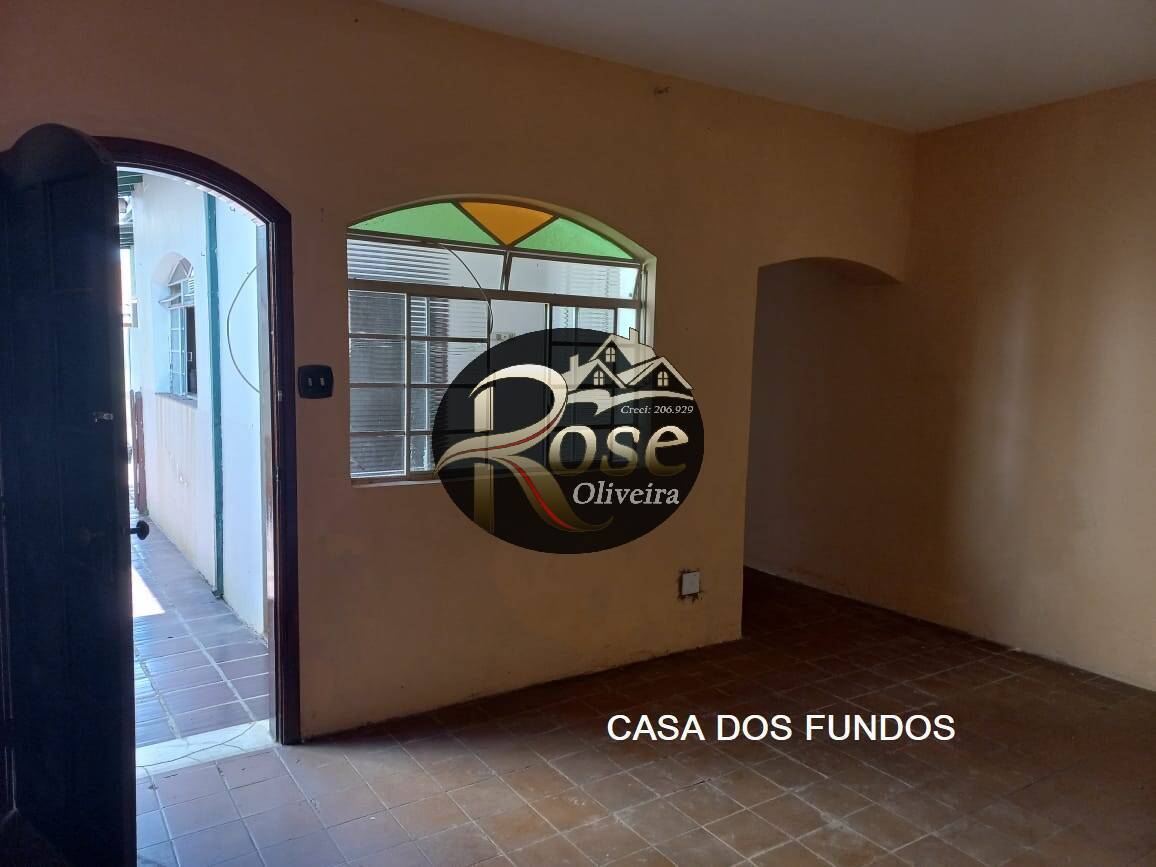 Casa à venda com 4 quartos, 190m² - Foto 28