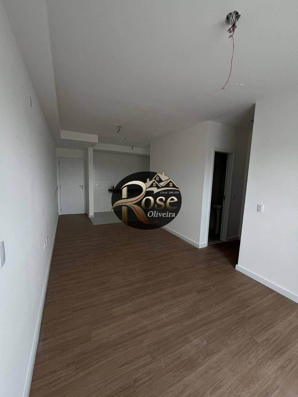 Apartamento à venda com 2 quartos, 64m² - Foto 2